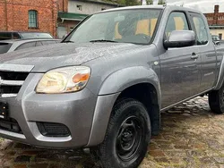 Grau Gebraucht 2010 Mazda BT-50 Abholung | 12.999 €