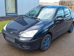 Blau Gebraucht 2004 Ford Focus Viva Limousine | 1.200 € (Guter Preis)