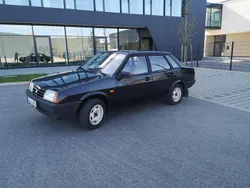 Grau Gebraucht 1999 Lada Samara Kleinwagen | 5.990 €