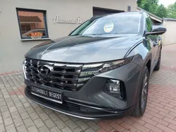 Grau Gebraucht 2021 Hyundai Tucson SUV | 26.499 € (Etwas zu teuer)