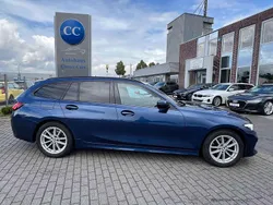 Blau Gebraucht 2023 BMW 318 Sport Line Kombi | 30.700 € (Fairer Preis)