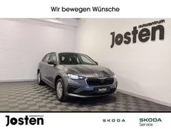Grau Gebraucht 2024 Skoda Scala Essence Kleinwagen | 21.390 € (Fairer Preis)