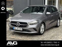 lack mountaingrau Gebraucht 2024 Mercedes B180 Advanced Plus Van / Kleinbus | 34.300 € (Fairer Preis)