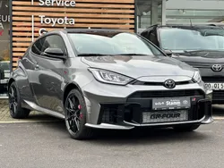 Grau Neu 2024 Toyota Yaris | 54.990 € (Etwas zu teuer)