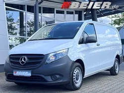 Weiß (arktikweiss) Gebraucht 2021 Mercedes Vito Van / Kleinbus | 19.266 € (Guter Preis)