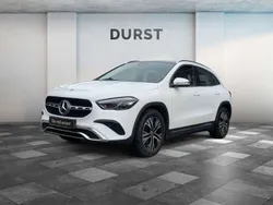 Polarweiss unilack Gebraucht 2023 Mercedes GLA200 SUV | 38.999 € (Teuer)