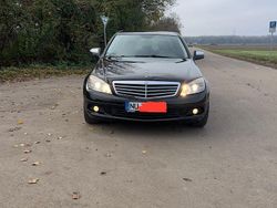 Schwarz Gebraucht 2007 Mercedes C200 Limousine | 4.900 € (Fairer Preis)