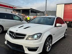 Weiß Gebraucht 2013 Mercedes C63 AMG AMG Limousine | 28.880 € (Superpreis)