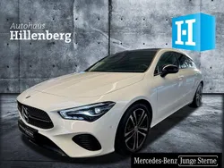 Weiß Gebraucht 2024 Mercedes CLA180 Shooting Brake Kombi | 32.900 €