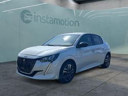 Weiß Gebraucht 2022 Peugeot 208 Allure Kleinwagen | 17.799 € (Teuer)