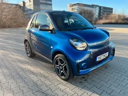 Blau Gebraucht 2021 Smart ForTwo Electric Drive Pulse Cabrio | 14.499 € (Guter Preis)