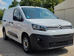 Weiß Gebraucht 2021 Citroën Berlingo Van / Kleinbus | 15.600 € (Guter Preis)