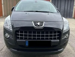 Schwarz Gebraucht 2012 Peugeot 3008 Active Kombi | 6.490 € (Fairer Preis)