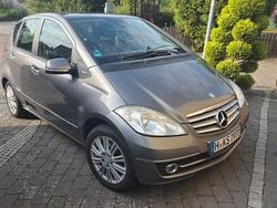 Grau Gebraucht 2008 Mercedes A150 Elegance Van / Kleinbus | 3.600 € (Guter Preis)