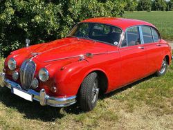 Rot Gebraucht 1964 Jaguar MK II Limousine | 16.997 €