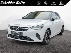 Weiss / Gebraucht 2022 Opel Corsa-e Elegance Kleinwagen | 16.990 € (Guter Preis)