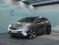Grau Gebraucht 2023 Renault Mégane Techno Limousine | 28.477 € (Guter Preis)
