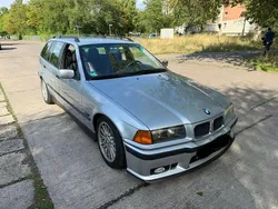 Silber Gebraucht 1996 BMW 318 Kombi | 5.000 €