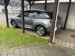 Grau Gebraucht 2022 Hyundai Nexo SUV | 21.000 € (Etwas zu teuer)