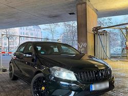 Schwarz Gebraucht 2013 Mercedes A180 Style Kleinwagen | 12.500 € (Teuer)