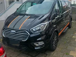 Schwarz Gebraucht 2019 Ford Tourneo Custom Titanium X Van / Kleinbus | 30.000 € (Fairer Preis)