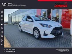 Weiß Gebraucht 2022 Toyota Yaris Comfort Kleinwagen | 16.990 € (Etwas zu teuer)