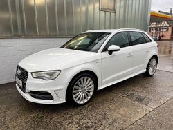 Weiß Gebraucht 2016 Audi A3 Sportback e-tron S-Line Kleinwagen | 14.790 € (Superpreis)