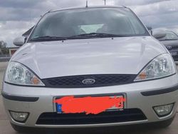 Silber Gebraucht 2004 Ford Focus Futura Limousine | 500 € (Guter Preis)