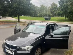 Schwarz Gebraucht 2007 BMW 318 Kombi | 2.500 € (Etwas zu teuer)