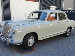 Grau Gebraucht 1957 Mercedes 219 Limousine | 15.000 €