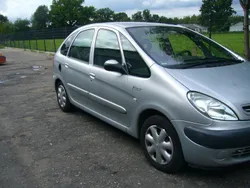 Silber Gebraucht 2003 Citroën Xsara Picasso Van / Kleinbus | 299 € (Superpreis)