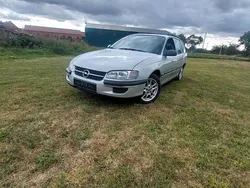 Silber Gebraucht 1998 Opel Omega Kombi | 800 € (Guter Preis)