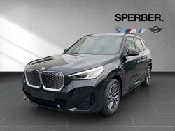 Schwarz (saphirschwarz metallic) Neu 2025 BMW iX1 Luxury Line SUV | 44.880 € (Superpreis)