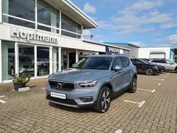 Thunder grey / metallic Gebraucht 2021 Volvo XC40 Momentum SUV | 28.990 € (Fairer Preis)