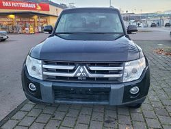 Schwarz Gebraucht 2008 Mitsubishi Pajero SUV | 9.699 € (Superpreis)