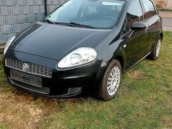 Schwarz Gebraucht 2009 Fiat Grande Punto Kleinwagen | 2.100 € (Fairer Preis)