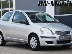 Silber Gebraucht 2004 Toyota Yaris Sol Limousine | 3.280 € (Etwas zu teuer)