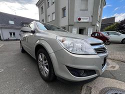 Grau Gebraucht 2007 Opel Astra Limousine | 2.999 € (Fairer Preis)