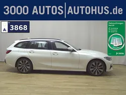 Weiss Gebraucht 2022 BMW 320 Sport Line Kombi | 21.480 € (Superpreis)