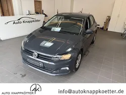 Uranograu Gebraucht 2019 VW Polo Trendline Kleinwagen | 9.690 €