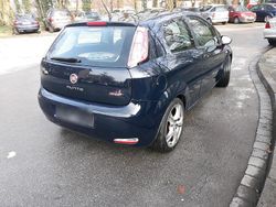 Blau Gebraucht 2013 Fiat Punto Street Kleinwagen | 2.500 € (Guter Preis)