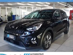 Schwarz (metallic) Gebraucht 2021 Kia Niro Spirit SUV | 23.776 € (Etwas zu teuer)
