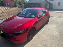 Rot Gebraucht 2019 Mazda 3 Sports-Line Limousine | 19.800 € (Etwas zu teuer)