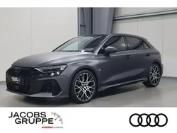 Grau Neu 2025 Audi RS3 Sportback Sport Kleinwagen | 76.520 €