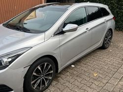 Silber Gebraucht 2015 Hyundai i40 Kombi | 8.999 € (Guter Preis)