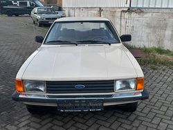 Beige Gebraucht 1981 Ford Taunus Limousine | 4.800 €