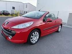 Farbe rot aden/deckende lacki Gebraucht 2008 Peugeot 207 Platinum Cabrio | 2.750 € (Guter Preis)