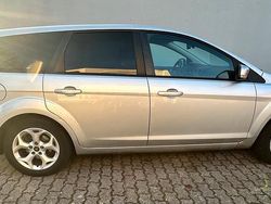 Silber Gebraucht 2011 Ford Focus Kombi | 2.555 € (Superpreis)