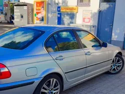 Grau Gebraucht 2002 BMW 320 Limousine | 2.500 € (Guter Preis)
