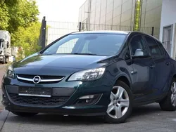 Carragreen Gebraucht 2015 Opel Astra Style Limousine | 7.290 € (Guter Preis)